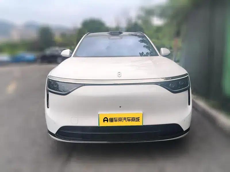 Wenjie M8 2025 Extended Range Max+ 6-Seat 4WD Version (192-line LiDAR) — миниатюра 2