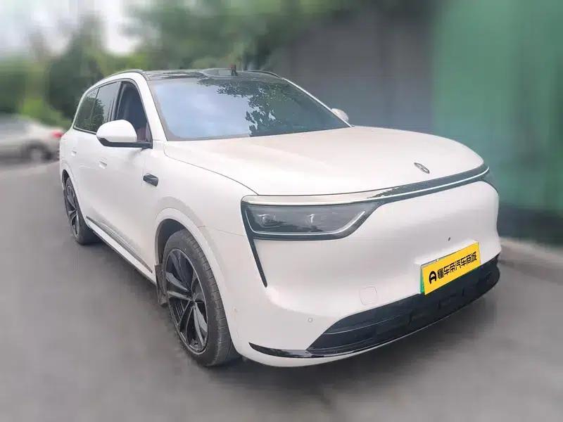 Wenjie M8 2025 Extended Range Max+ 6-Seat 4WD Version (192-line LiDAR) — миниатюра 3