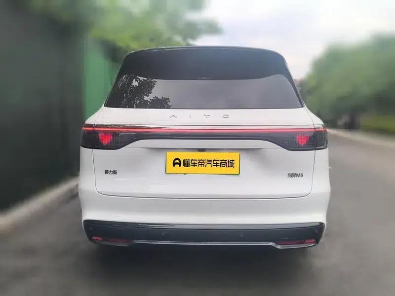Wenjie M8 2025 Extended Range Max+ 6-Seat 4WD Version (192-line LiDAR) — миниатюра 5