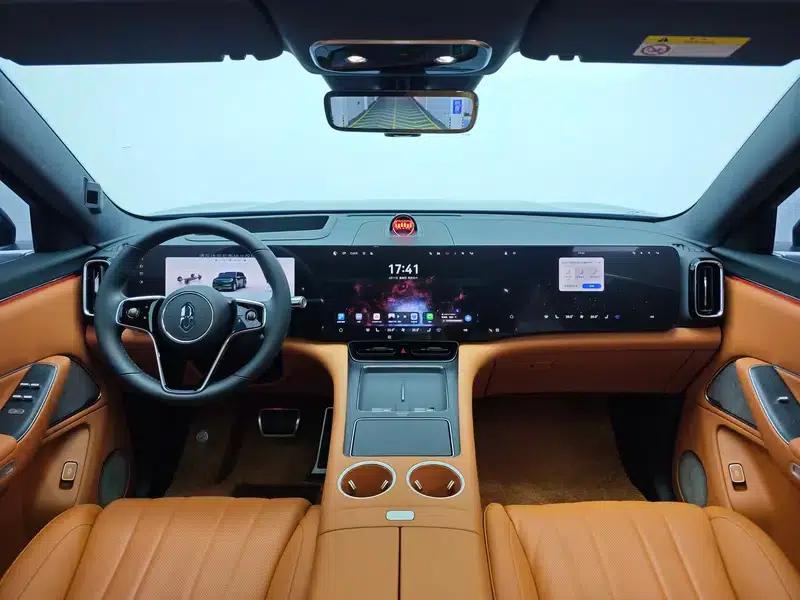 Wenjie M8 2025 Extended Range Max+ 6-Seat 4WD Version (192-line LiDAR) — миниатюра 14