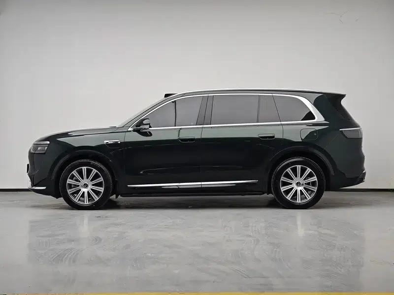 Wenjie M8 2025 Extended Range Max+ 6-Seat 4WD Version (192-line LiDAR) — миниатюра 4