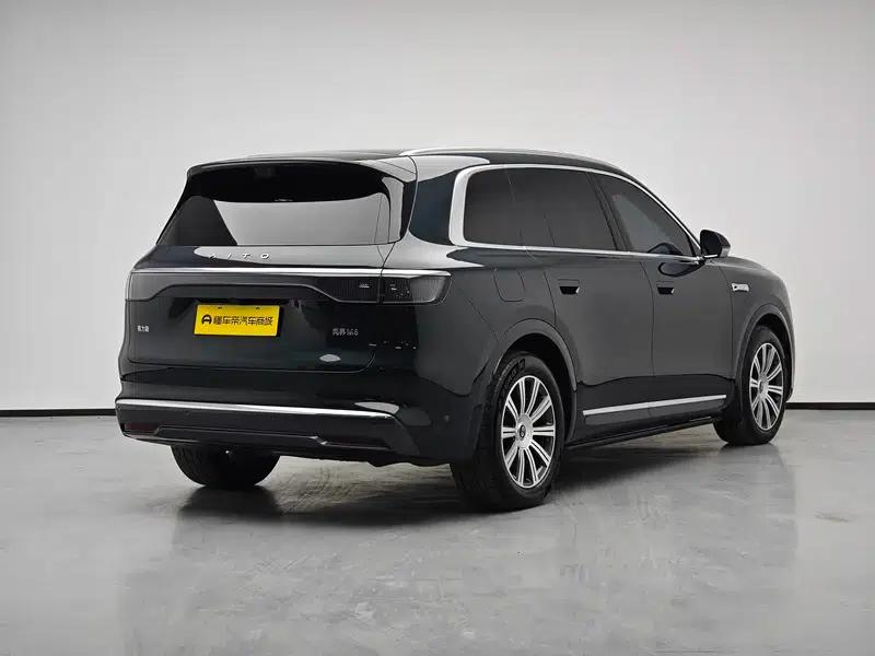 Wenjie M8 2025 Extended Range Max+ 6-Seat 4WD Version (192-line LiDAR) — миниатюра 7
