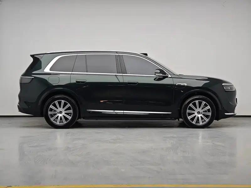 Wenjie M8 2025 Extended Range Max+ 6-Seat 4WD Version (192-line LiDAR) — миниатюра 8