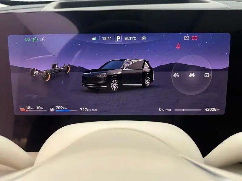 Wenjie M8 2025 Extended Range Max 5-Seat Version (192-line LiDAR) — миниатюра 15