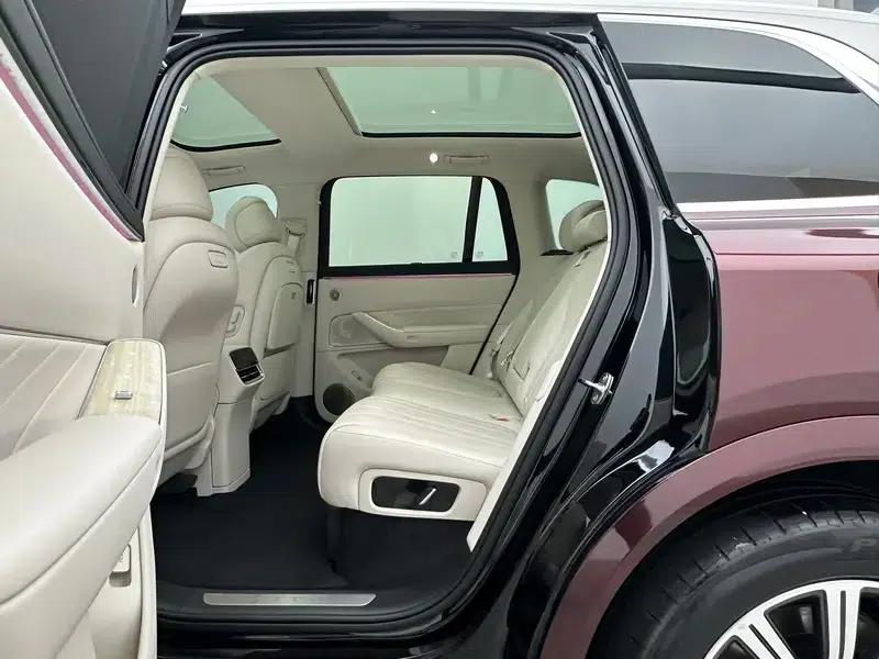Wenjie M8 2025 Extended Range Max 5-Seat Version (192-line LiDAR) — миниатюра 18