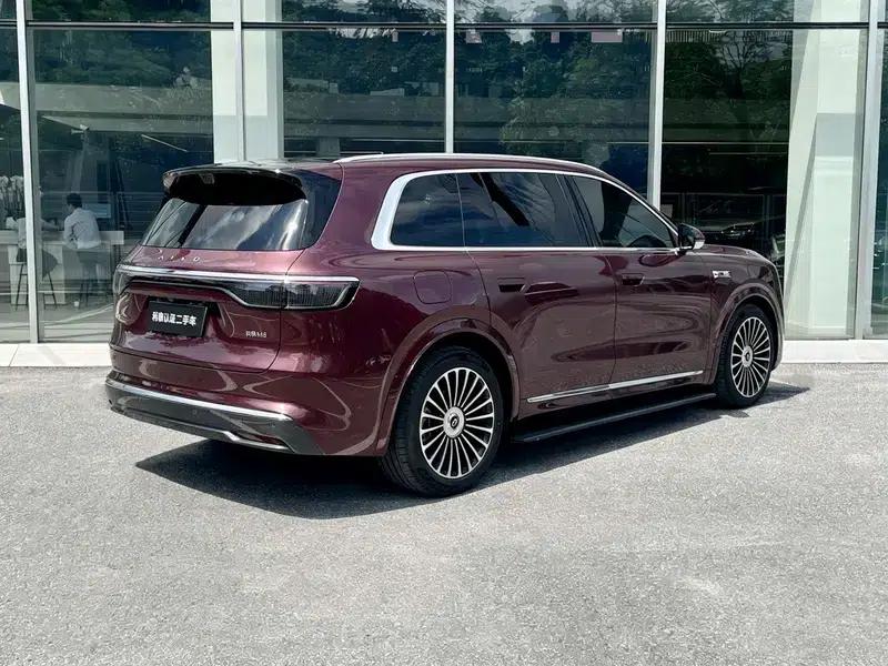Wenjie M8 2025 Extended Range Ultra 5-Seat 4WD (192-line LiDAR) — миниатюра 5