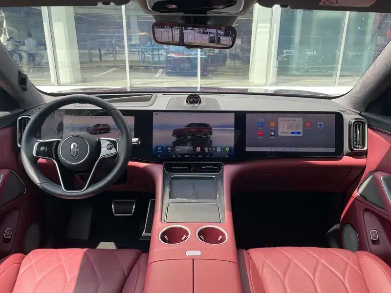Wenjie M8 2025 Extended Range Ultra 5-Seat 4WD (192-line LiDAR) — миниатюра 7