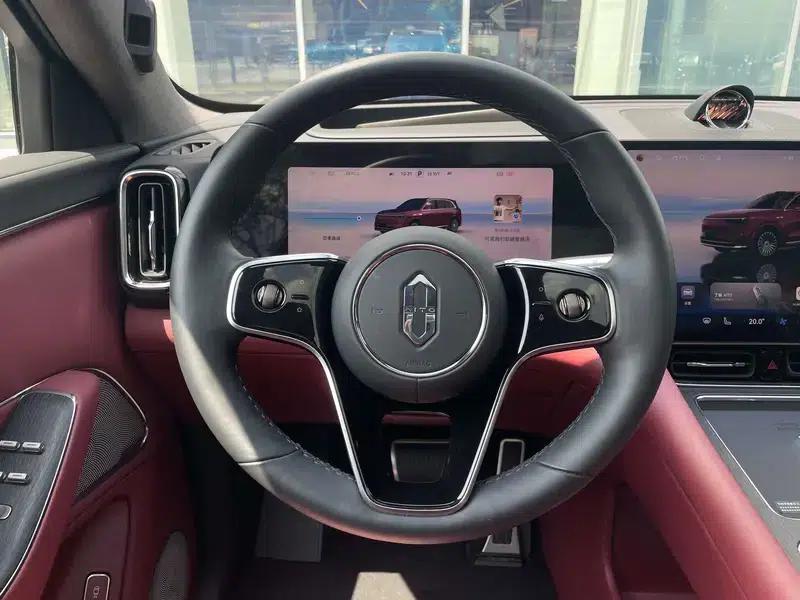 Wenjie M8 2025 Extended Range Ultra 5-Seat 4WD (192-line LiDAR) — миниатюра 9