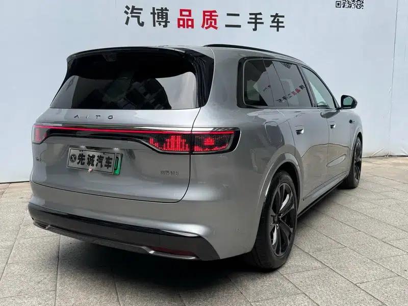 Wenjie M8 2025 Extended Range Ultra 5-Seat 4WD (192-line LiDAR) — миниатюра 7