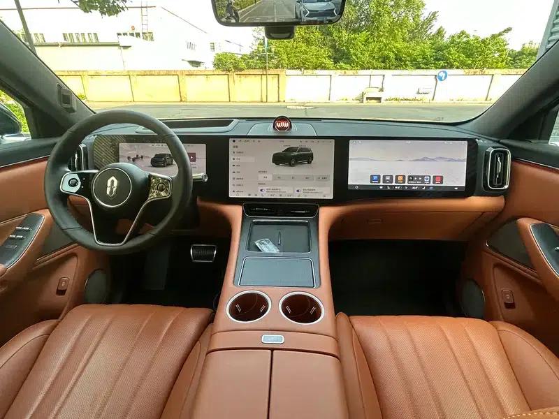 Wenjie M8 2025 235 Extended Range Version 4WD — миниатюра 7