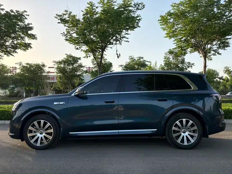 Wenjie M8 2025 Pure Electric Max+ 5-Seat 4WD Version (192-line LiDAR) — миниатюра 4