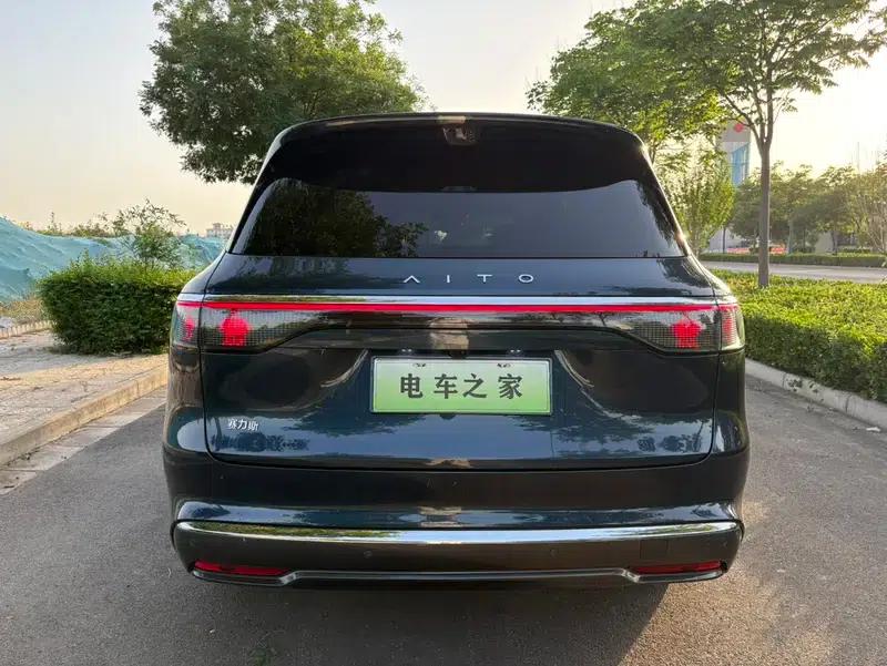 Wenjie M8 2025 Pure Electric Max+ 5-Seat 4WD Version (192-line LiDAR) — миниатюра 6