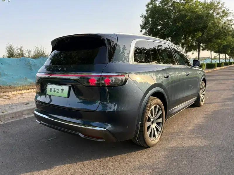 Wenjie M8 2025 Pure Electric Max+ 5-Seat 4WD Version (192-line LiDAR) — миниатюра 7