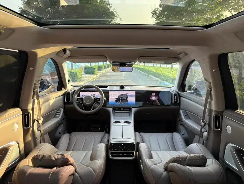 Wenjie M8 2025 Pure Electric Max+ 5-Seat 4WD Version (192-line LiDAR) — миниатюра 9