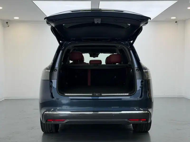 Wenjie M8 2025 Extended Range Ultra 5-Seat 4WD (192-line LiDAR) — миниатюра 20