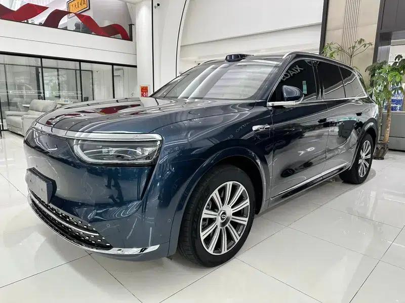 Wenjie M8 2025 Extended Range Max+ 5-Seat 4WD Version (192-line LiDAR) — миниатюра 1