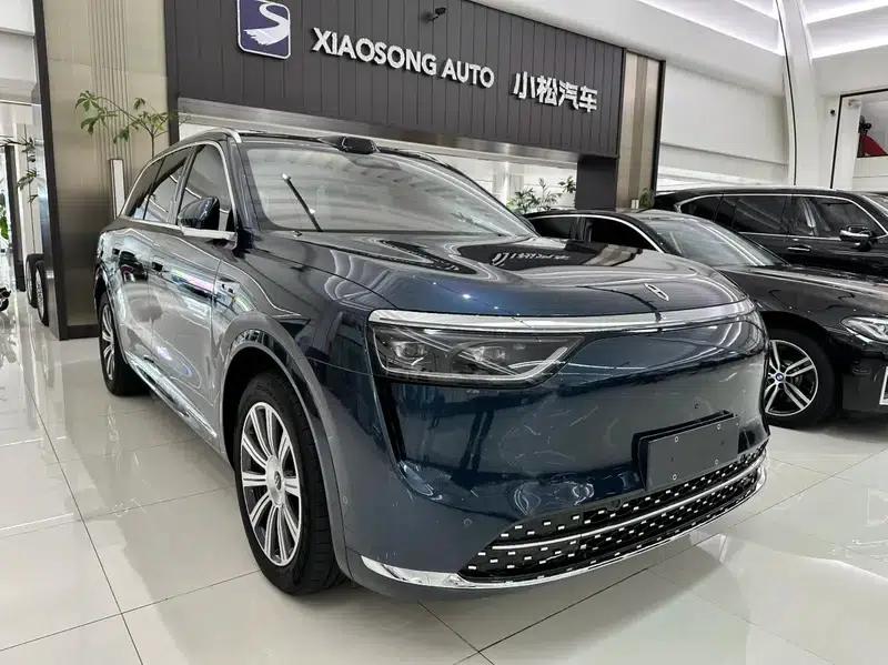 Wenjie M8 2025 Extended Range Max+ 5-Seat 4WD Version (192-line LiDAR) — миниатюра 3