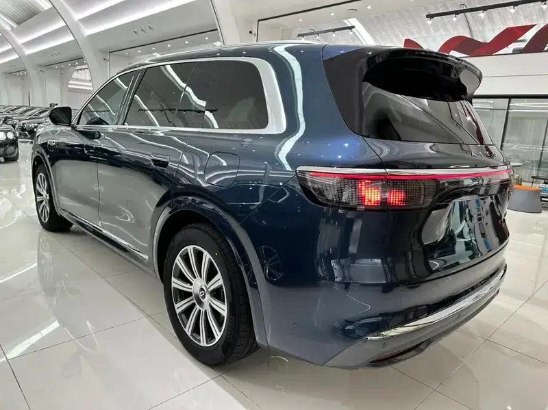 Wenjie M8 2025 Extended Range Max+ 5-Seat 4WD Version (192-line LiDAR) — миниатюра 4