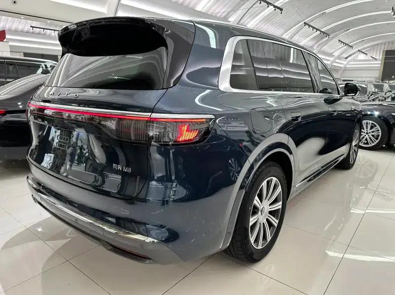 Wenjie M8 2025 Extended Range Max+ 5-Seat 4WD Version (192-line LiDAR) — миниатюра 6