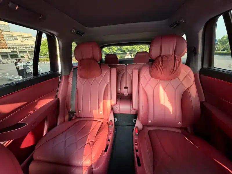 Wenjie M8 2025 Extended Range Max+ 6-Seat 4WD Version (192-line LiDAR) — миниатюра 13