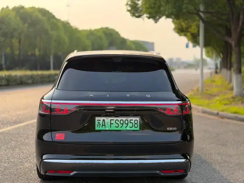 Wenjie M8 2025 Extended Range Max+ 6-Seat 4WD Version (192-line LiDAR) — миниатюра 5