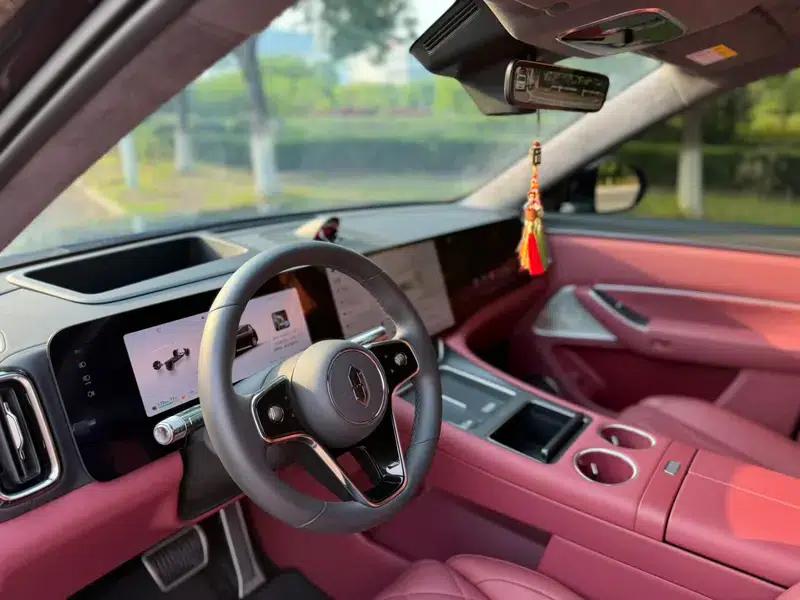 Wenjie M8 2025 Extended Range Max+ 6-Seat 4WD Version (192-line LiDAR) — миниатюра 10