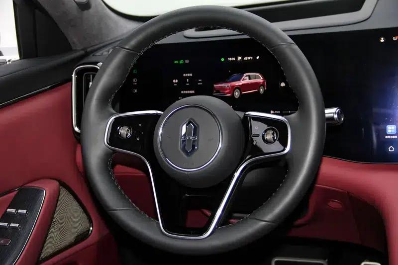 Wenjie M8 2025 Extended Range Ultra 5-Seat 4WD (192-line LiDAR) — миниатюра 27