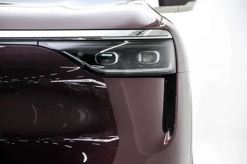 Wenjie M8 2025 Extended Range Ultra 5-Seat 4WD (192-line LiDAR) — миниатюра 7