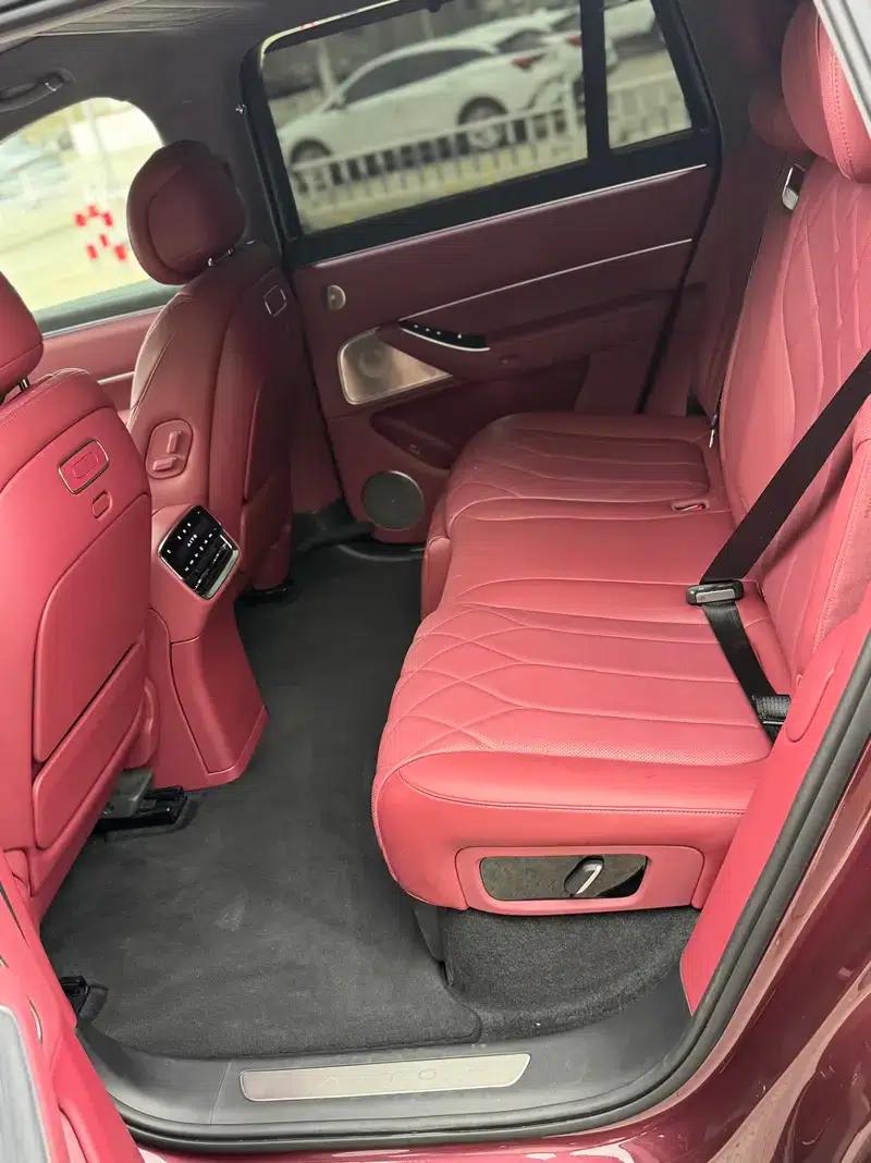 Wenjie M8 2025 Extended Range Ultra 5-Seat 4WD (192-line LiDAR) — миниатюра 11