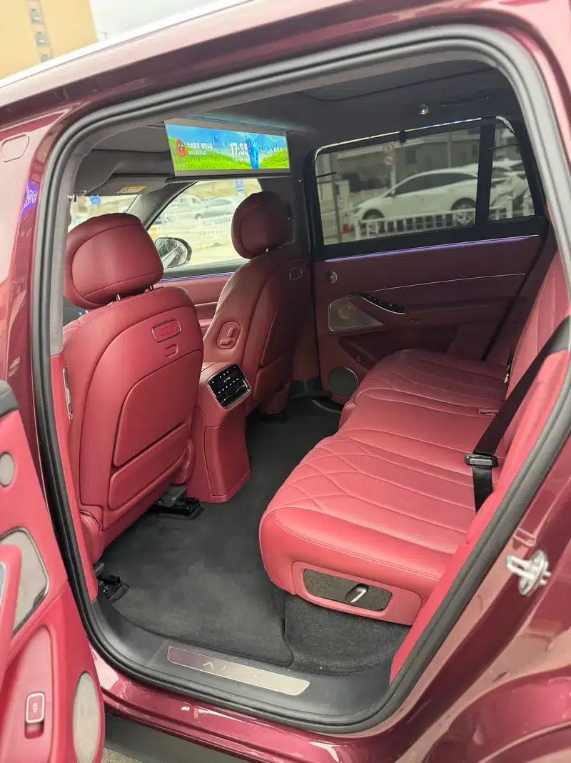 Wenjie M8 2025 Extended Range Ultra 5-Seat 4WD (192-line LiDAR) — миниатюра 10