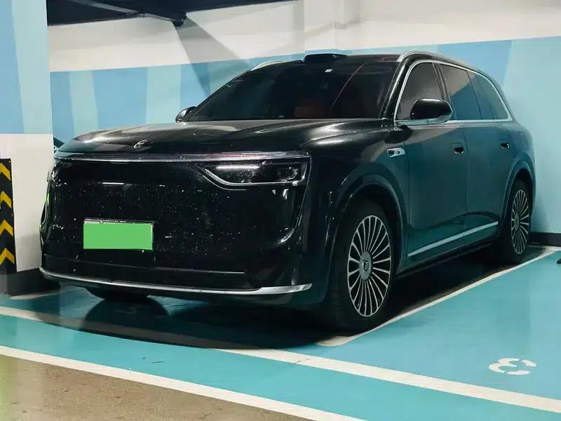 Wenjie M8 2025 Extended Range Max 6-Seat Version (192-line LiDAR) — миниатюра 1