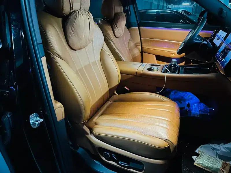 Wenjie M8 2025 Extended Range Max 6-Seat Version (192-line LiDAR) — миниатюра 9