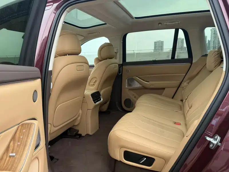 Wenjie M8 2025 Extended Range Ultra 5-Seat 4WD (192-line LiDAR) — миниатюра 11