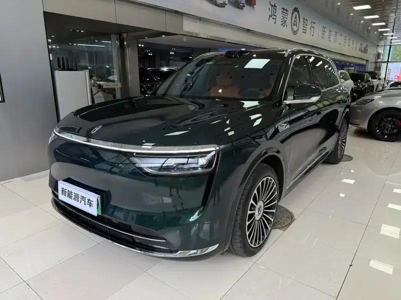 Wenjie M8 2025 Extended Range Ultra 6-Seat 4WD (192-line LiDAR) — миниатюра 1