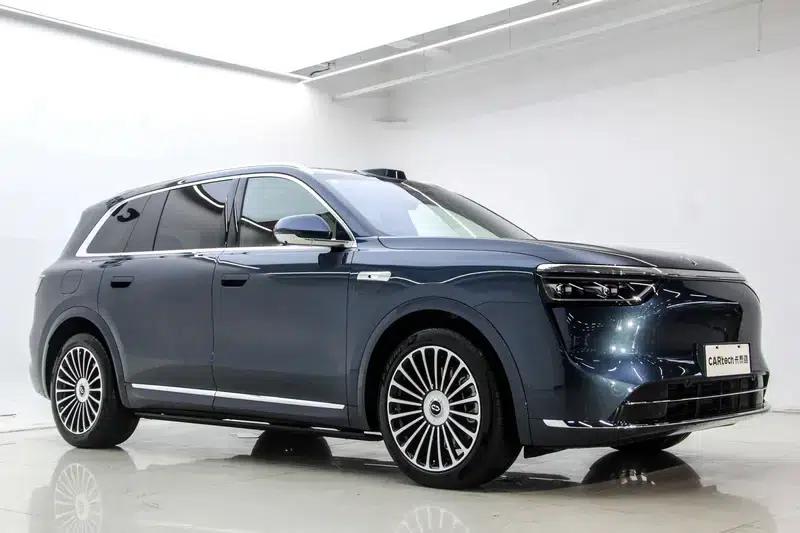 Wenjie M8 2025 Extended Range Ultra 5-Seat 4WD (192-line LiDAR) — миниатюра 3