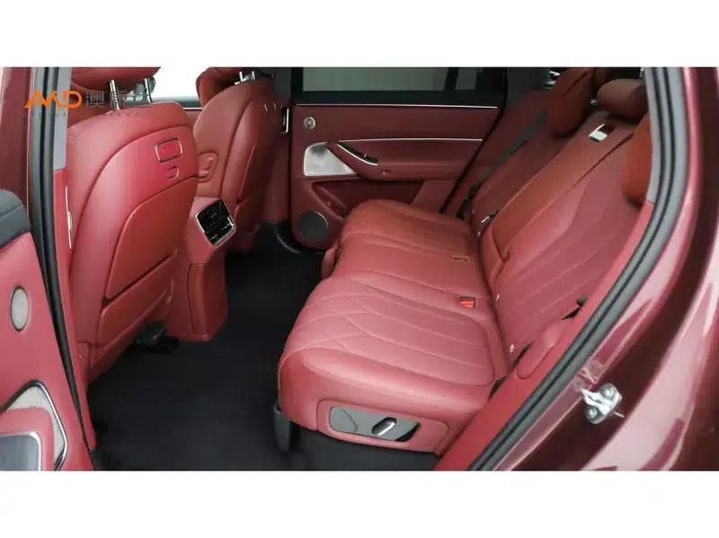 Wenjie M8 2025 Extended Range Ultra 5-Seat 4WD (192-line LiDAR) — миниатюра 10
