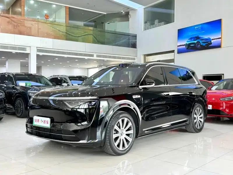 Wenjie M8 2025 Extended Range Max 6-Seat Version (192-line LiDAR) — миниатюра 1