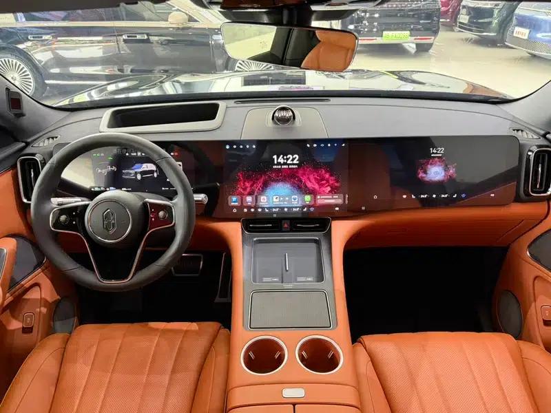 Wenjie M8 2025 Extended Range Max 6-Seat Version (192-line LiDAR) — миниатюра 15