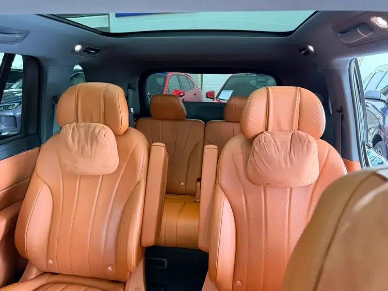 Wenjie M8 2025 Extended Range Max 6-Seat Version (192-line LiDAR) — миниатюра 20