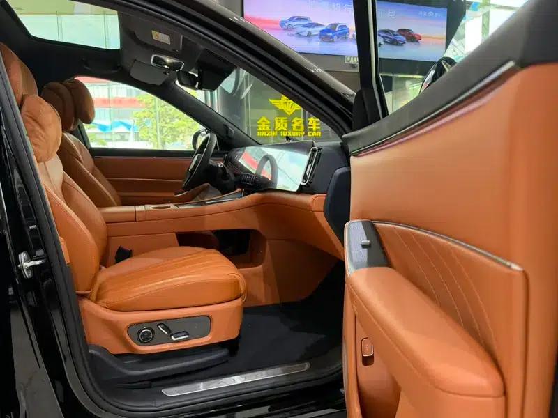 Wenjie M8 2025 Extended Range Max 6-Seat Version (192-line LiDAR) — миниатюра 22