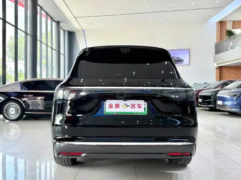 Wenjie M8 2025 Extended Range Max 6-Seat Version (192-line LiDAR) — миниатюра 6