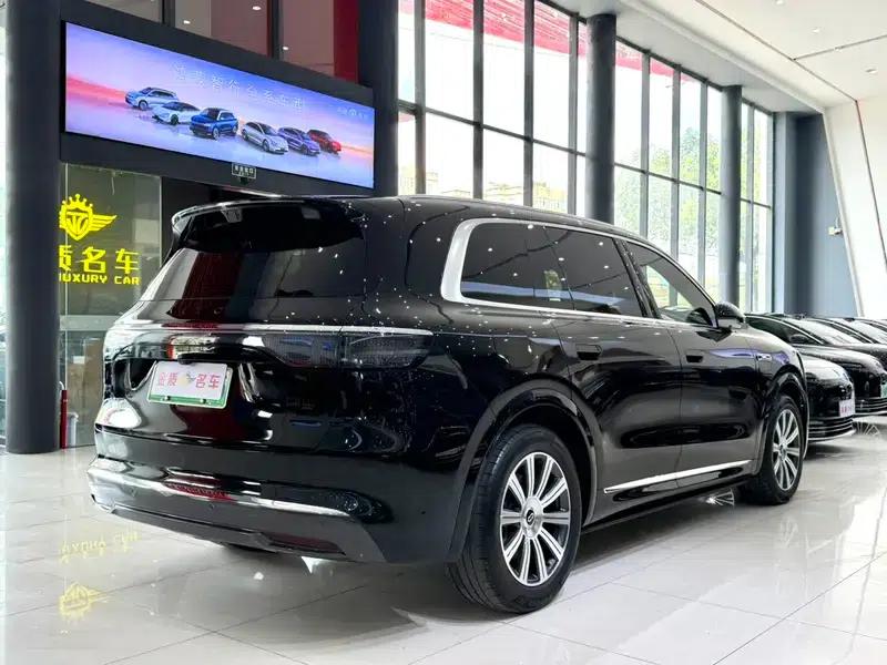 Wenjie M8 2025 Extended Range Max 6-Seat Version (192-line LiDAR) — миниатюра 7