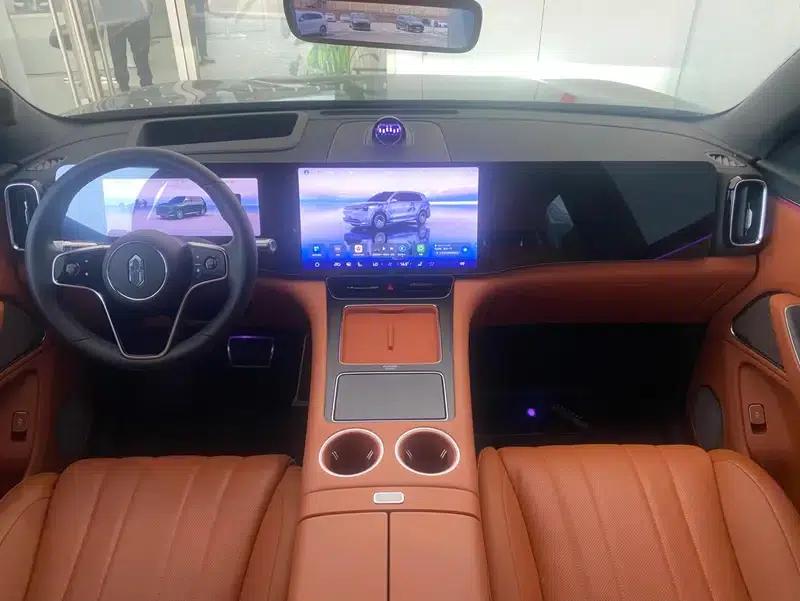 Wenjie M8 2025 Extended Range Ultra 5-Seat 4WD (192-line LiDAR) — миниатюра 6