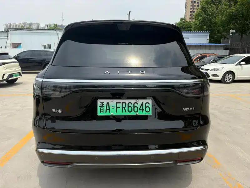 Wenjie M8 2025 Extended Range Max 5-Seat Version (192-line LiDAR) — миниатюра 5