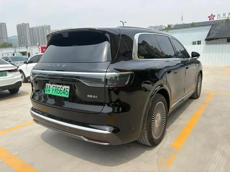 Wenjie M8 2025 Extended Range Max 5-Seat Version (192-line LiDAR) — миниатюра 6
