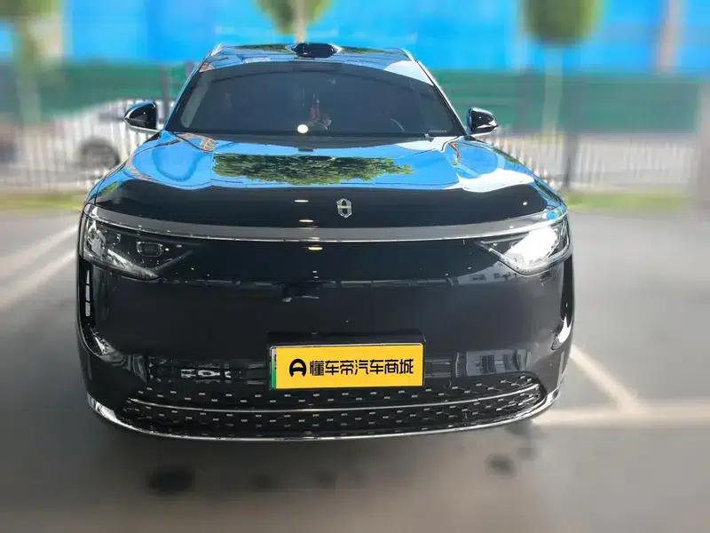 Wenjie M8 2025 Extended Range Max+ 6-Seat 4WD Version (192-line LiDAR) — миниатюра 2