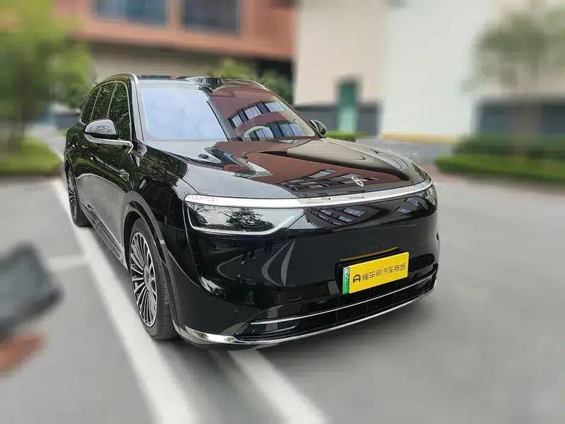 Wenjie M8 2025 Extended Range Ultra 5-Seat 4WD (192-line LiDAR) — миниатюра 3