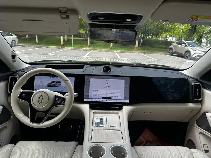 Wenjie M8 2025 Extended Range Ultra 6-Seat 4WD (192-line LiDAR) — миниатюра 12
