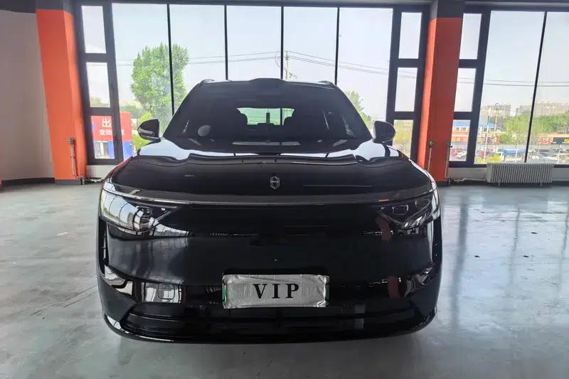 Wenjie M8 2025 Extended Range Ultra 5-Seat 4WD (192-line LiDAR) — миниатюра 2