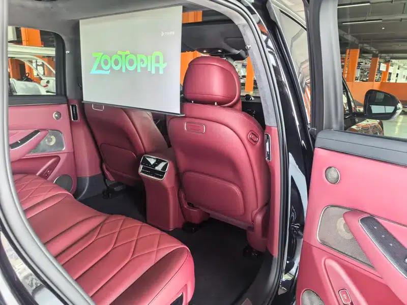 Wenjie M8 2025 Extended Range Ultra 5-Seat 4WD (192-line LiDAR) — миниатюра 12